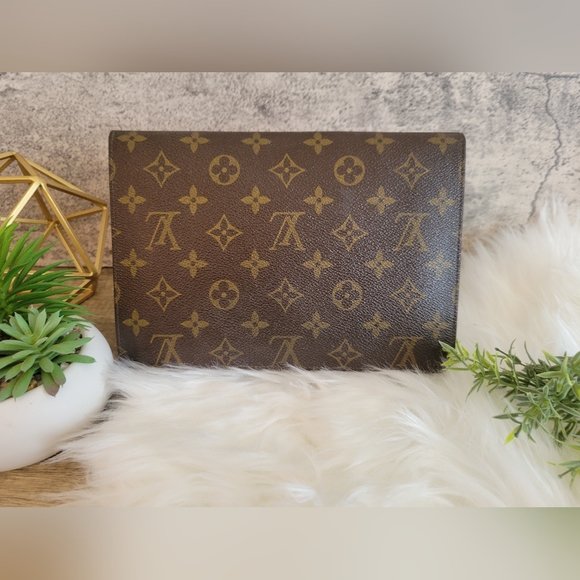 SOLD Vintage Louis Vuitton Monogram Rabat 23 Clutch - Picture 3 of 9